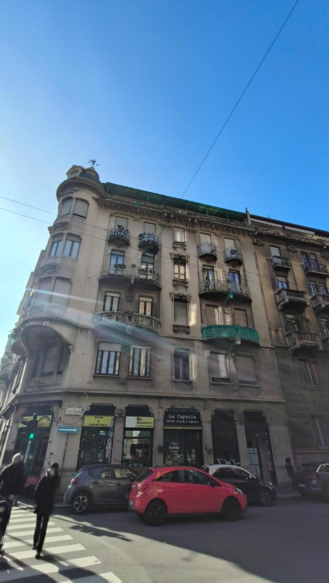 Designed Pop 2 Bedrooms, 2 Baths In Center - Wifi, Ac, Steps From Subway M1 And M2, Central Station And Airport Connected